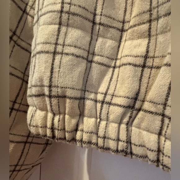 Boutique Plaid Puffer Jacket - Picture 10 of 10